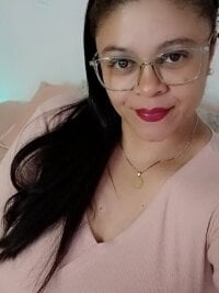 SimonaVillareal's Offline Chat Room