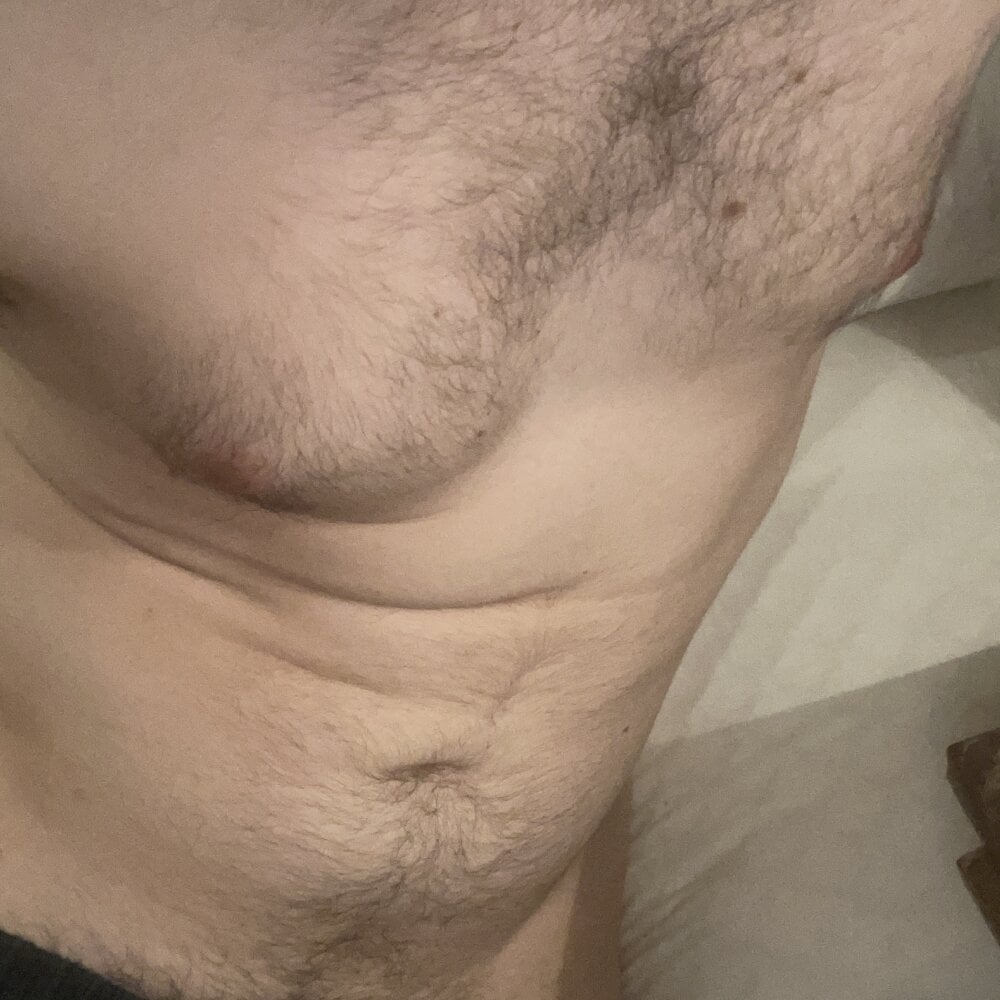bigassjustin from stripchat