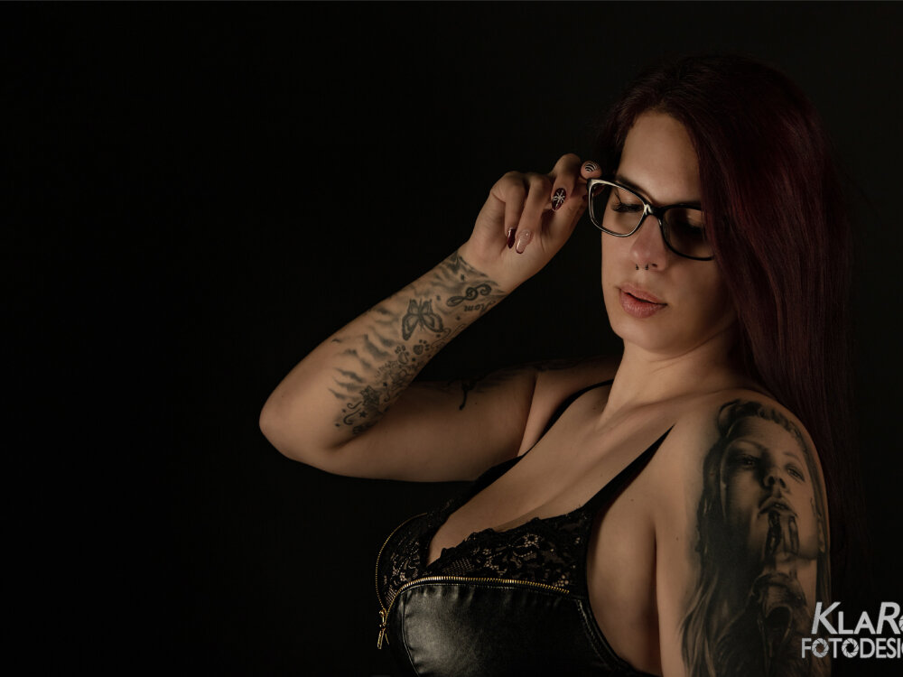 Inked-Vanessa 🏭 online nude cam