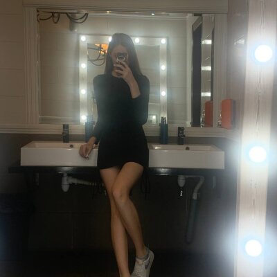 mia_komio from stripchat