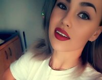 rania_blanche's Offline XXX Chat