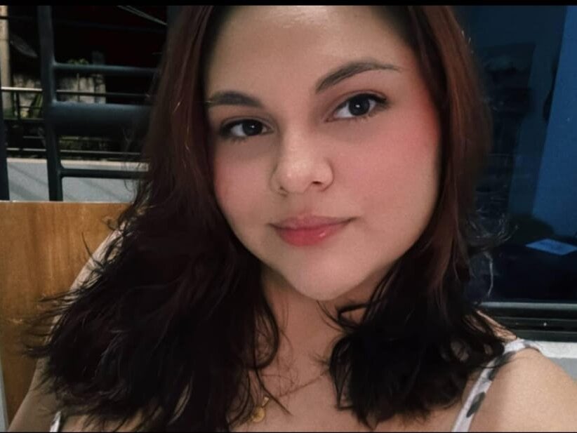 sexlivecamsites.com amaliabanner livesex profile in all-around-the-world cams