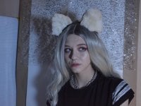 Viktoria_Emaisy's Offline Chat Room