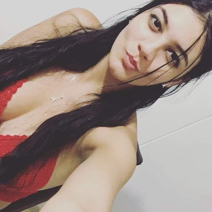 Live sex webcam photo for zoe_williams1_ #290000103