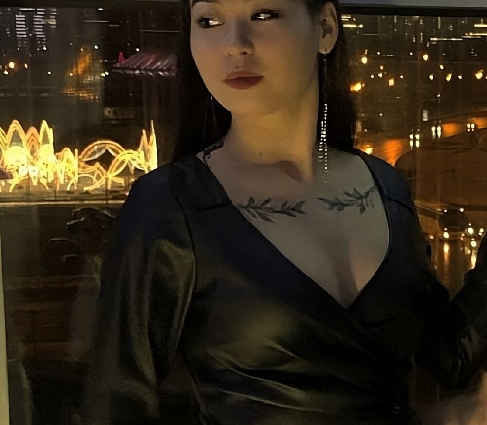 WandaHanks' Offline Chat Room