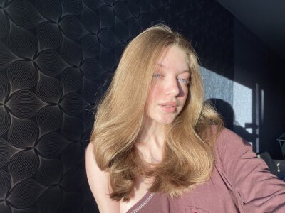lizzylips 🛳 online sex chat
