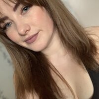 WillaEllson's Offline Chat Room