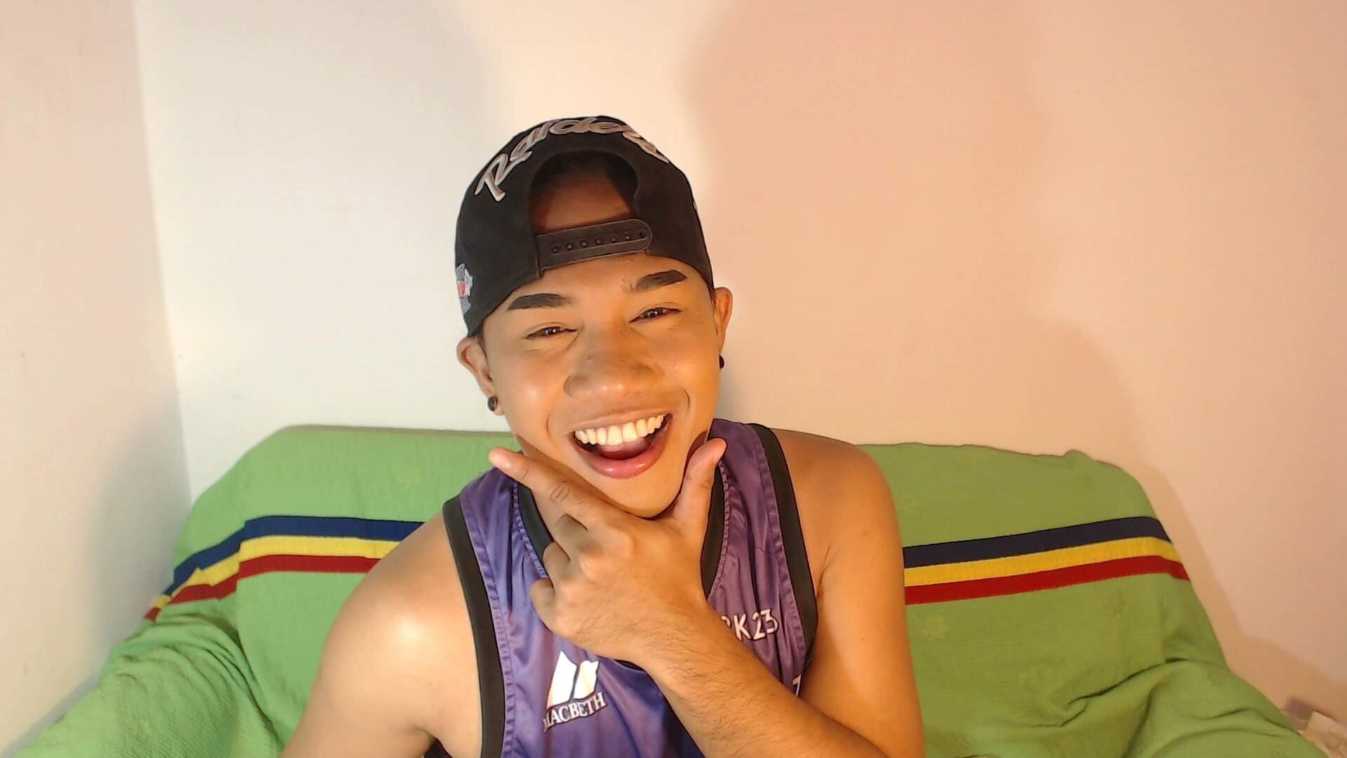 Asianboytoy18