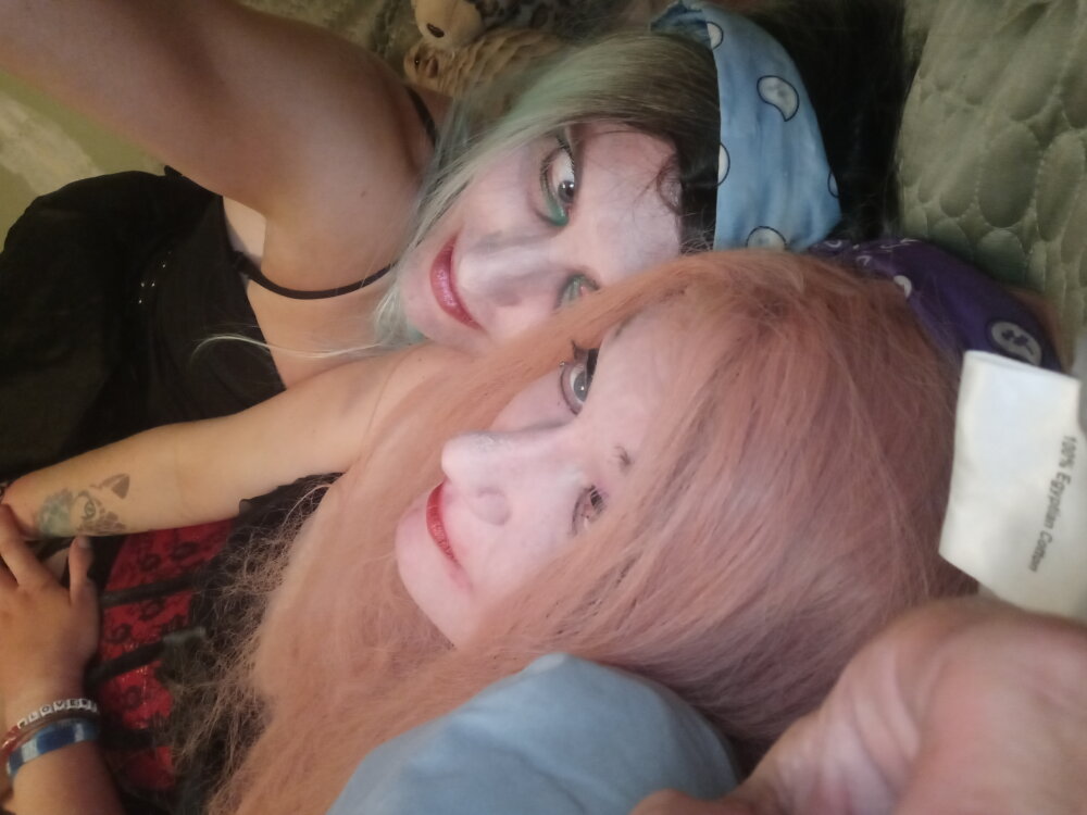 Richelle33's Offline XXX Chat