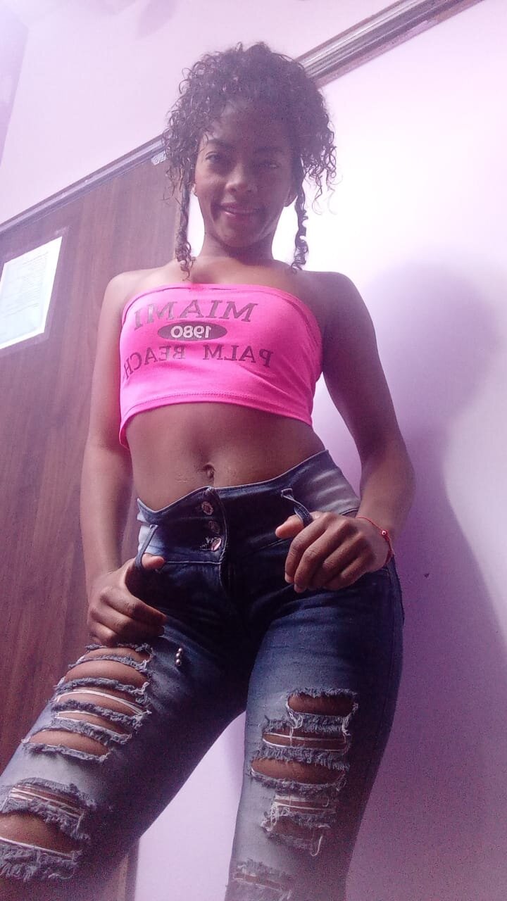 cloe_cooper_