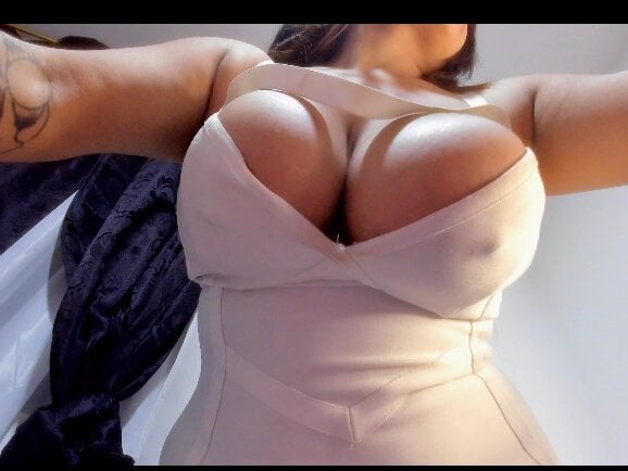 alliscoott from stripchat