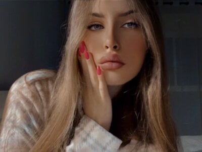 Iuckystar19 on StripChat