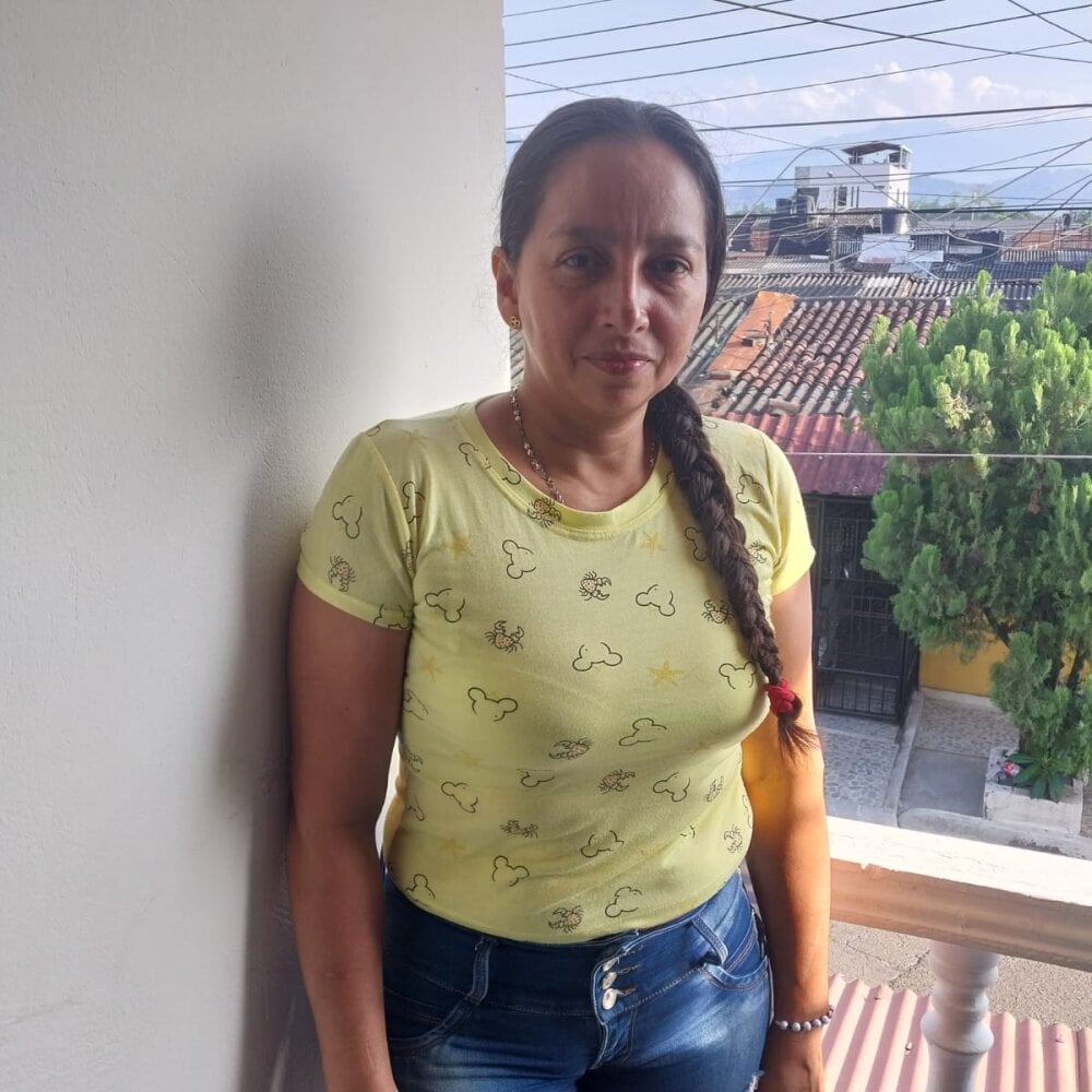 emely_cast profile