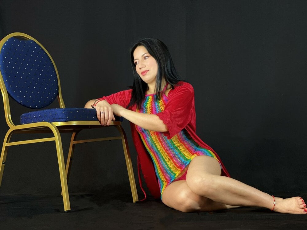 stripchat megan_collinss_ webcam profile pic via cheapadultsexcams.com