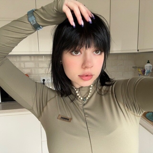 sexcams-joy.com lollysimes livesex profile in asian cams