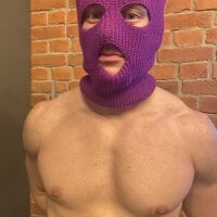 adam_fox_89's Offline Chat Room
