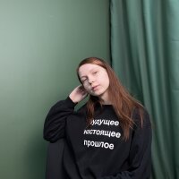ElodieLaroche's Offline Chat Room