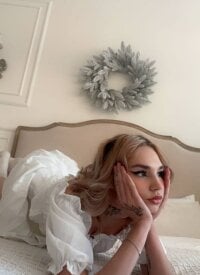 StellaGround's webcam live show