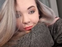 crimsoncupcakez's Offline Chat Room
