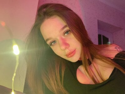 BabeMolly - Stripchat Girl 