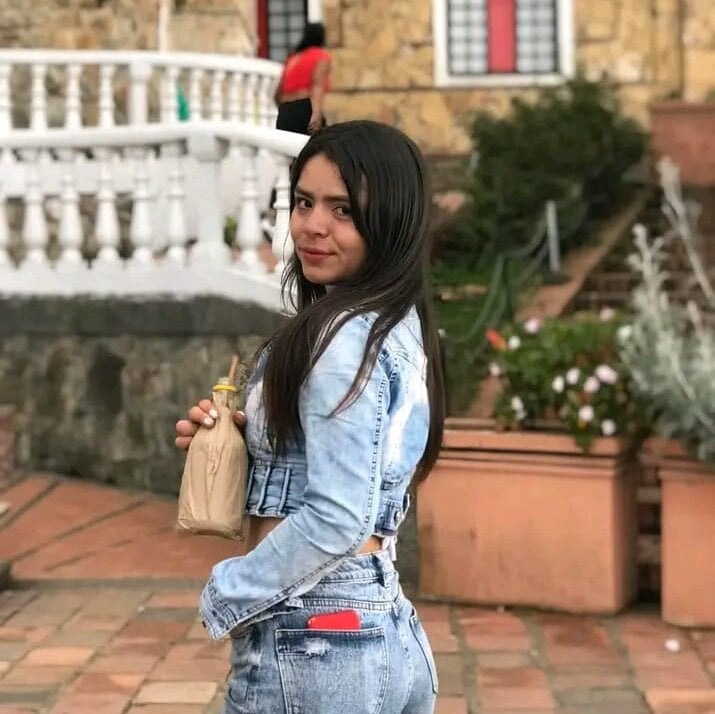 sexcityguide.com stefany_wish livesex profile in latin cams