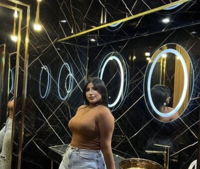 Black-Widow - anal young