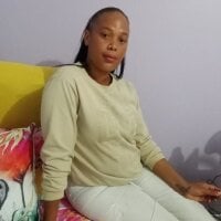 AfrolemonXX's Offline Chat Room