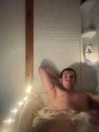 cumitted's webcam live show