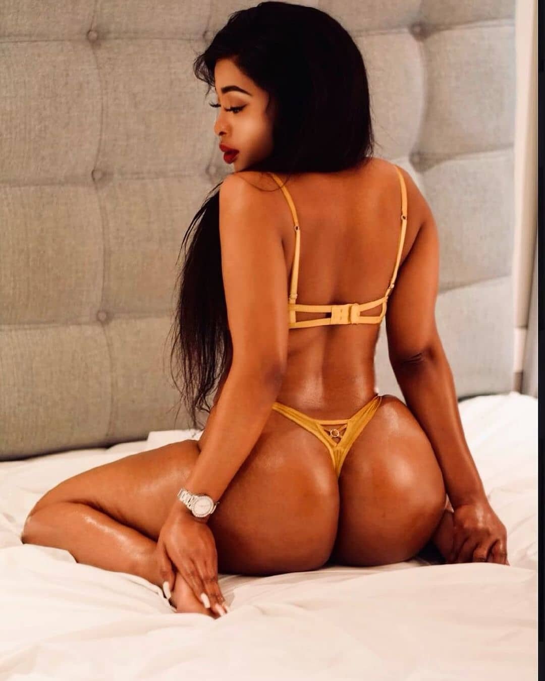 CurvyAnah
