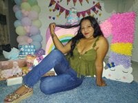 Stephanie18's Offline Chat Room