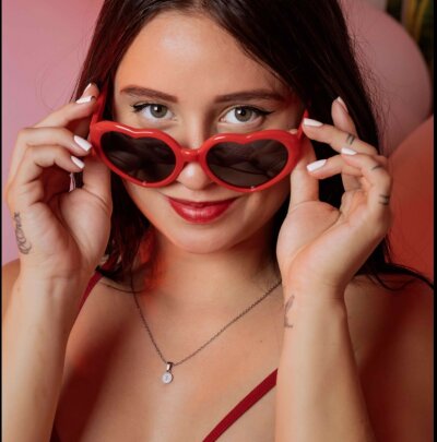 SARHA_ANTONELLI Live Cam on StripChat