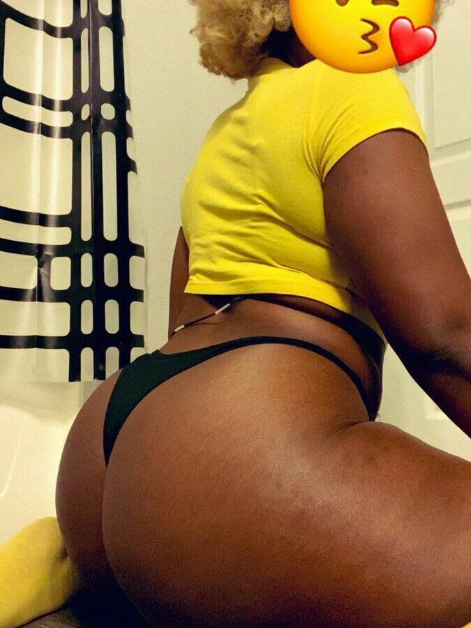shiny233 from stripchat