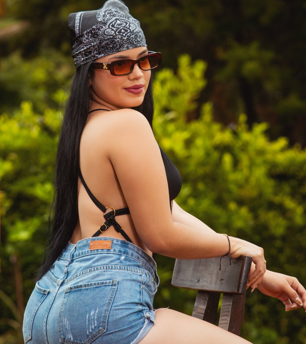 Hailey-Fox's chat room