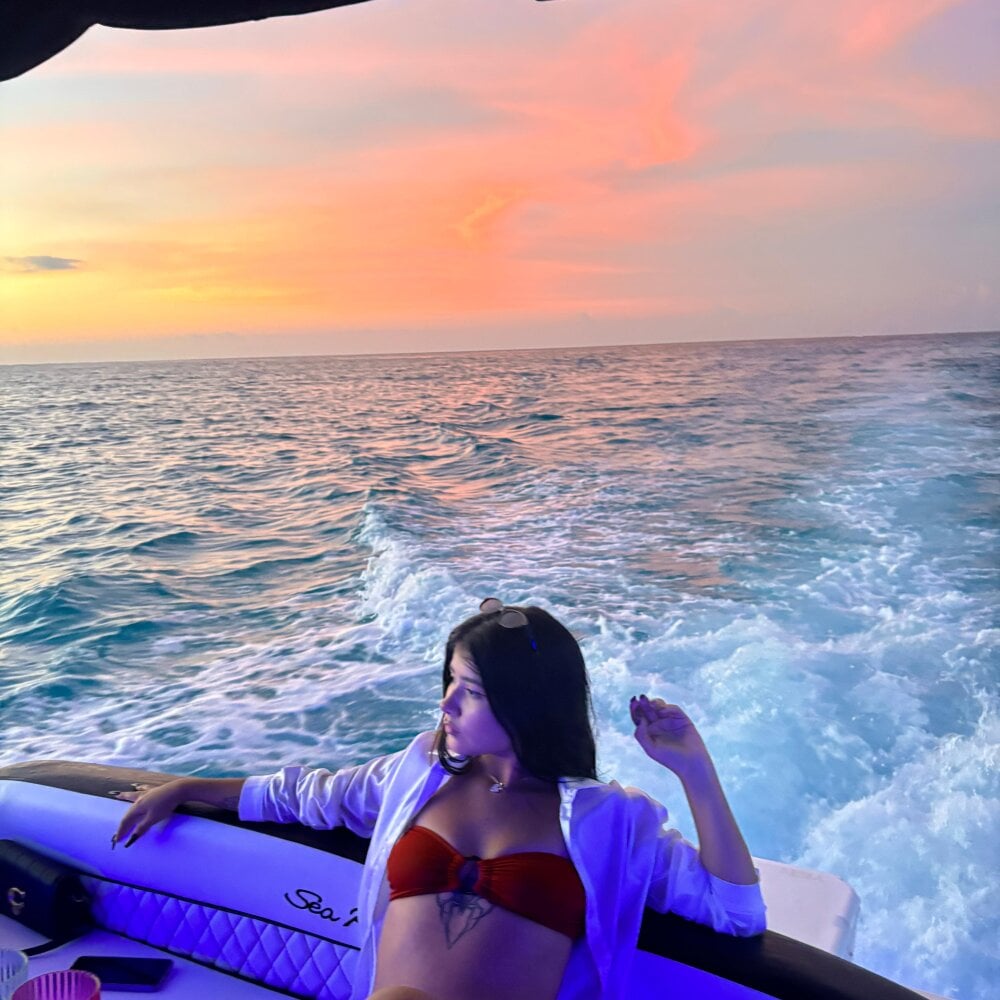 aleja_shy1 webcam livesex profile in sweet-hell cams