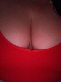 squirtingwithpapi's Offline Chat Room