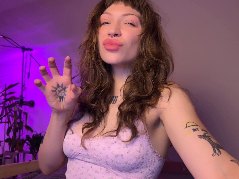 paulapratt from stripchat