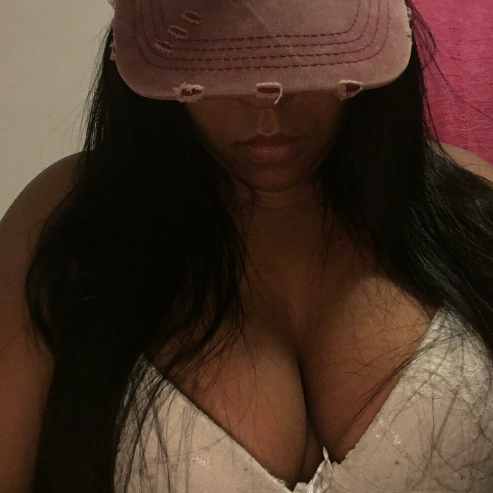 Live sex webcam photo for LeoaDelicada #278586518