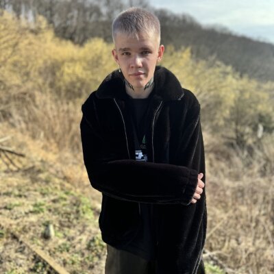 ethan_oliver from stripchat