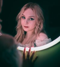 lexyssin's Offline Chat Room