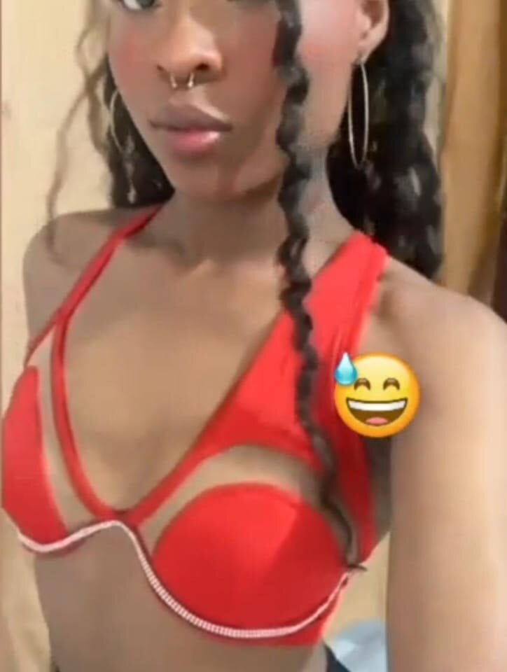 amateursex-livecam.com arianocthelle livesex profile in granny cams