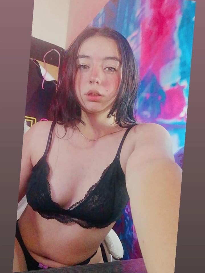very_hot_sussy profile