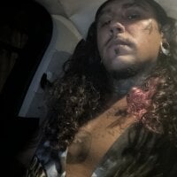 johnnydepthz's Offline Chat Room