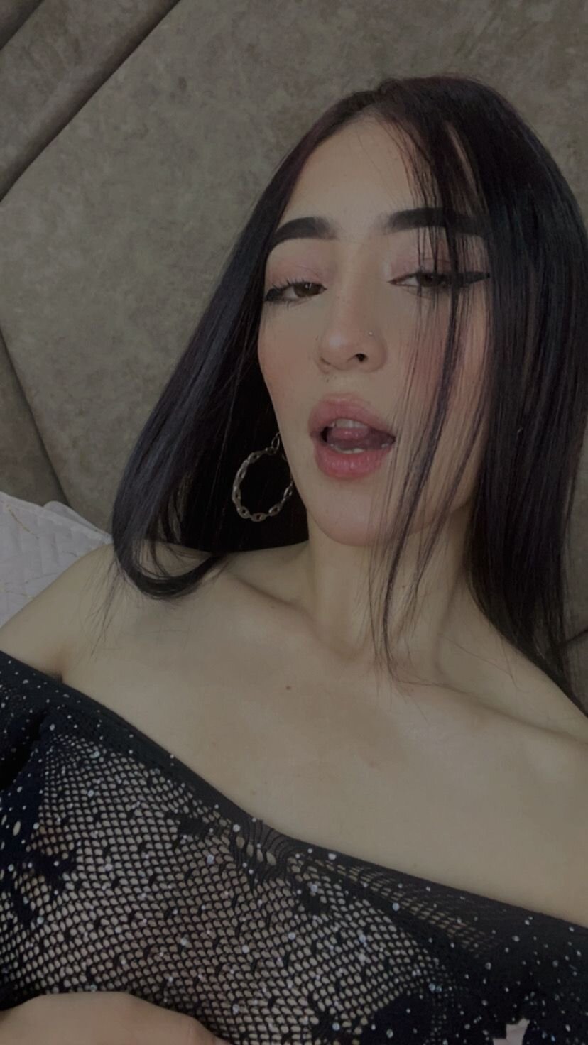 Melanie_petitee