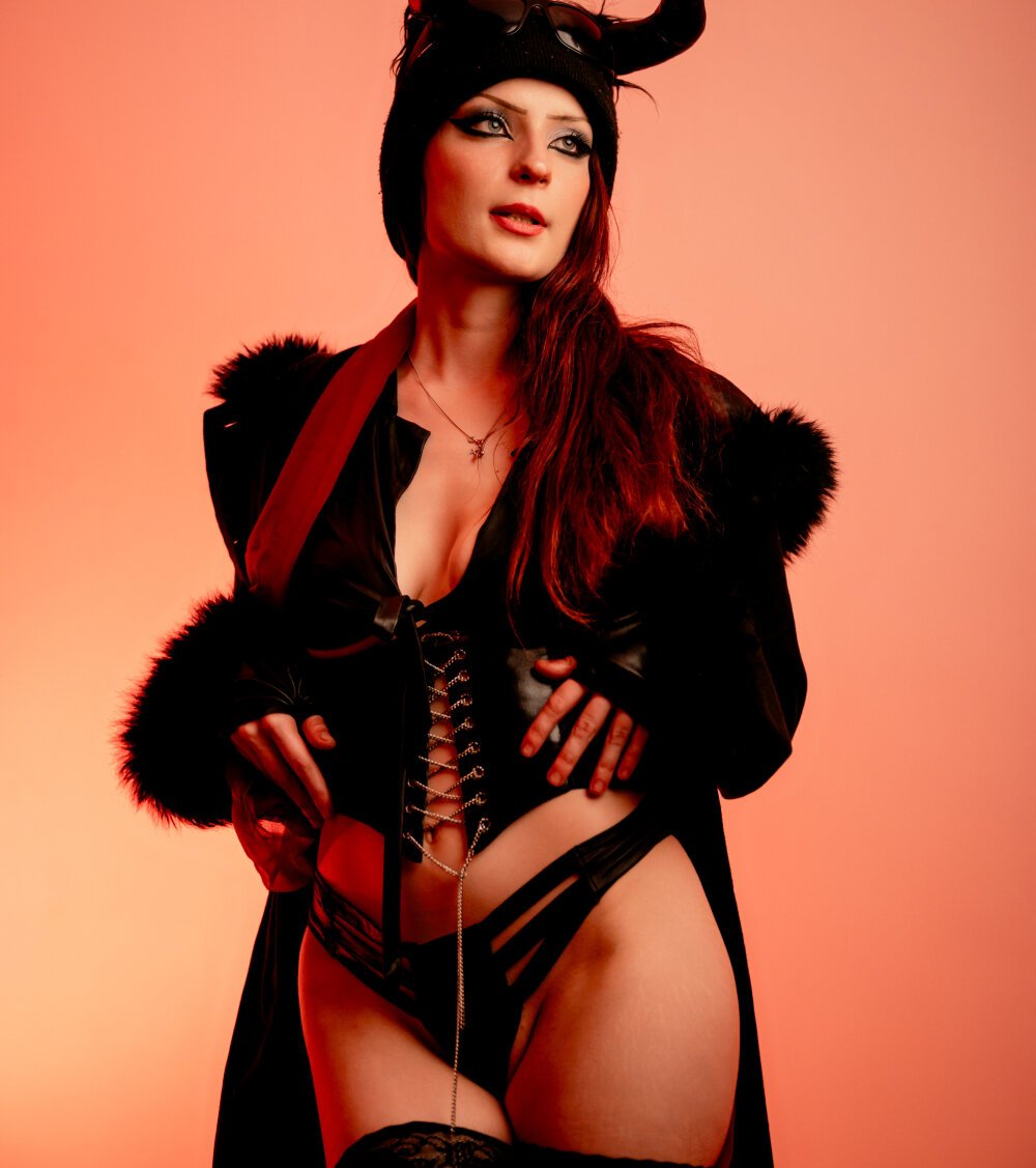 LadyHex profile