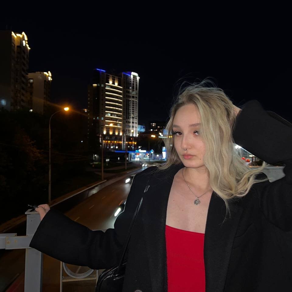 livesexasiancams.com annieteens livesex profile in blond hair cams