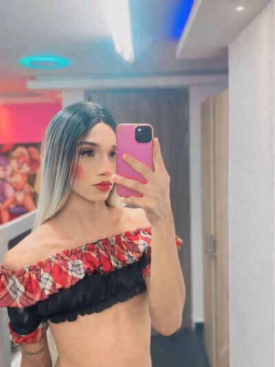barbie_michel from stripchat
