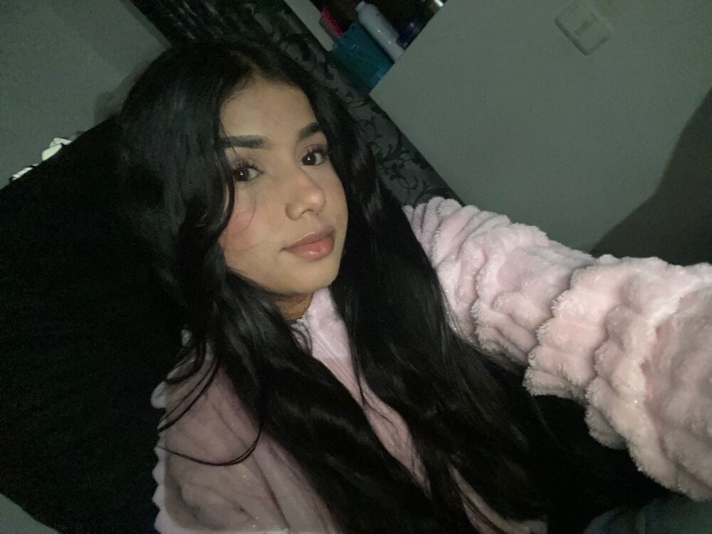 6livesex.com blair_lux livesex profile in germany-daily-stream-0800-1500-gmt1 cams