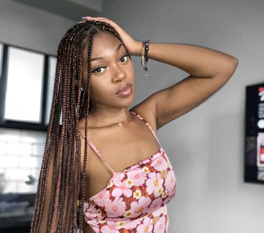 caramel_cocktease profile