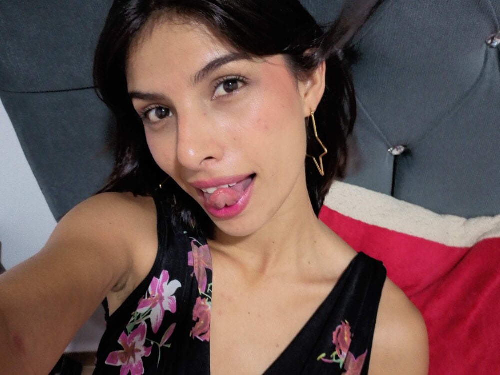 nina_sky from stripchat