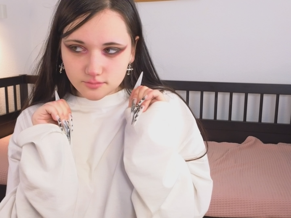 elivecams.com margetbehel livesex profile in granny cams